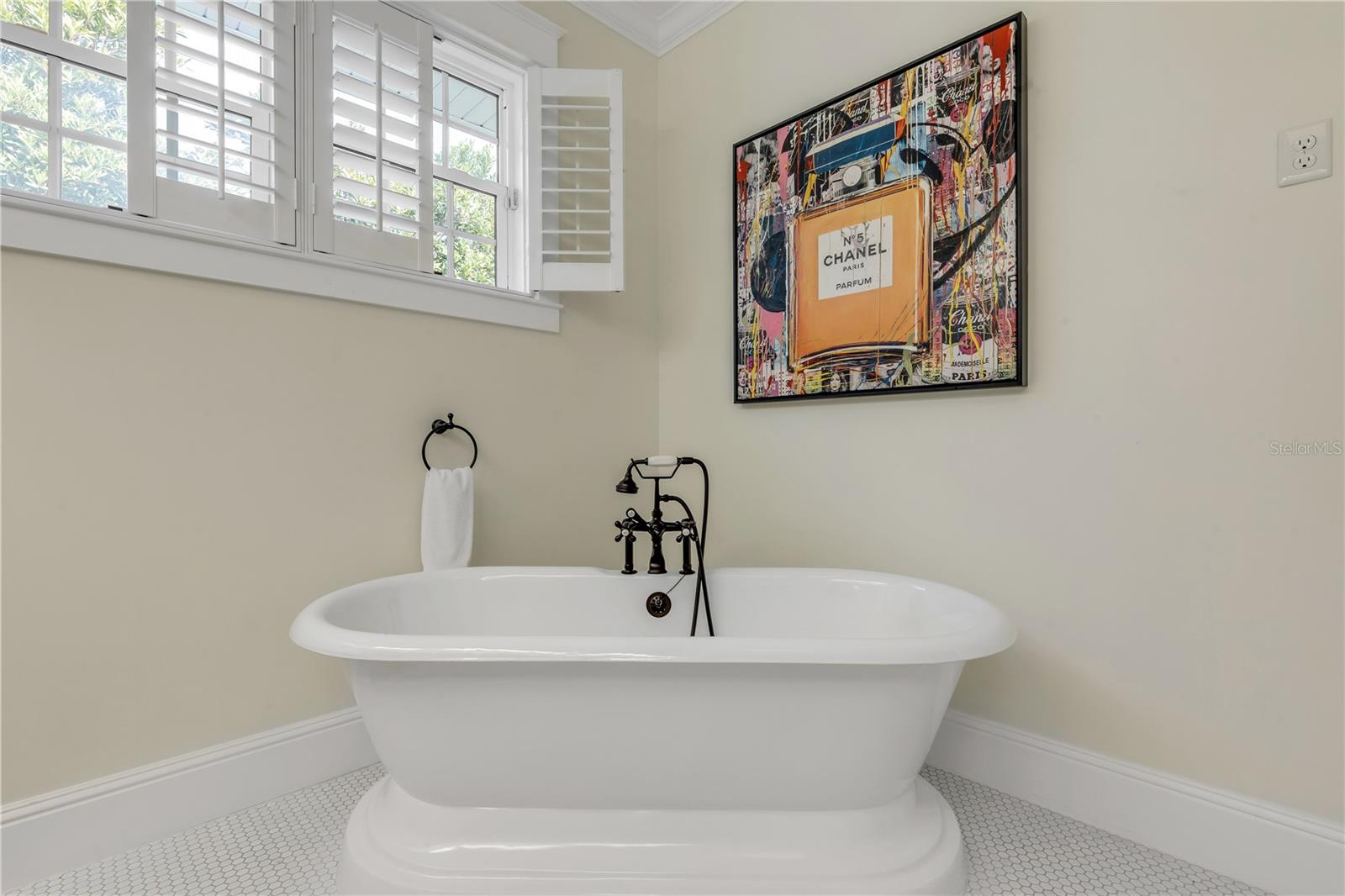 Image 55 of 95 For 1212 Riverside Drive