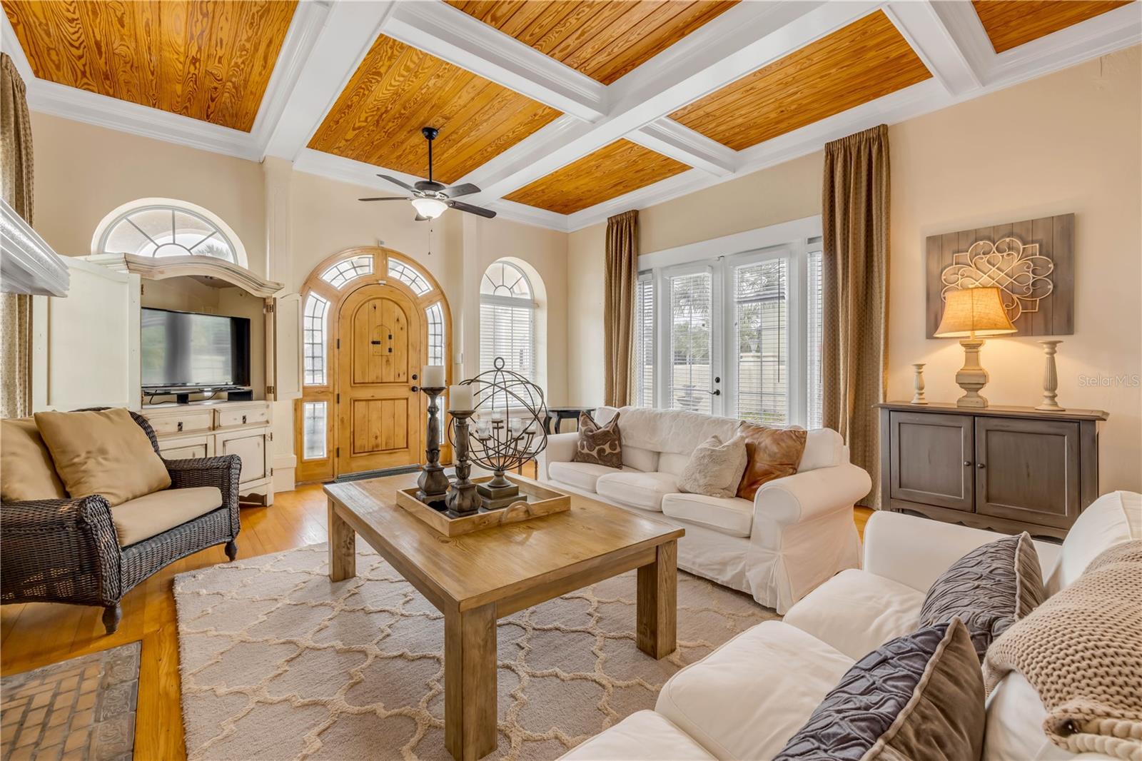 Image 15 of 97 For 319 Wisteria Road