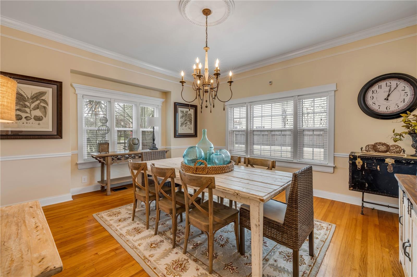 Image 25 of 97 For 319 Wisteria Road