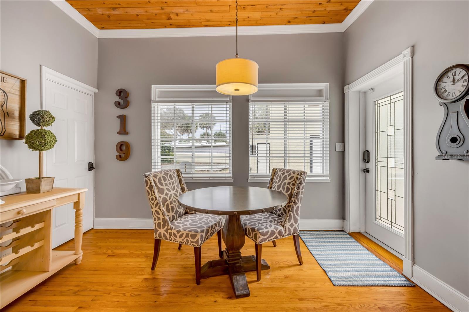 Image 35 of 97 For 319 Wisteria Road