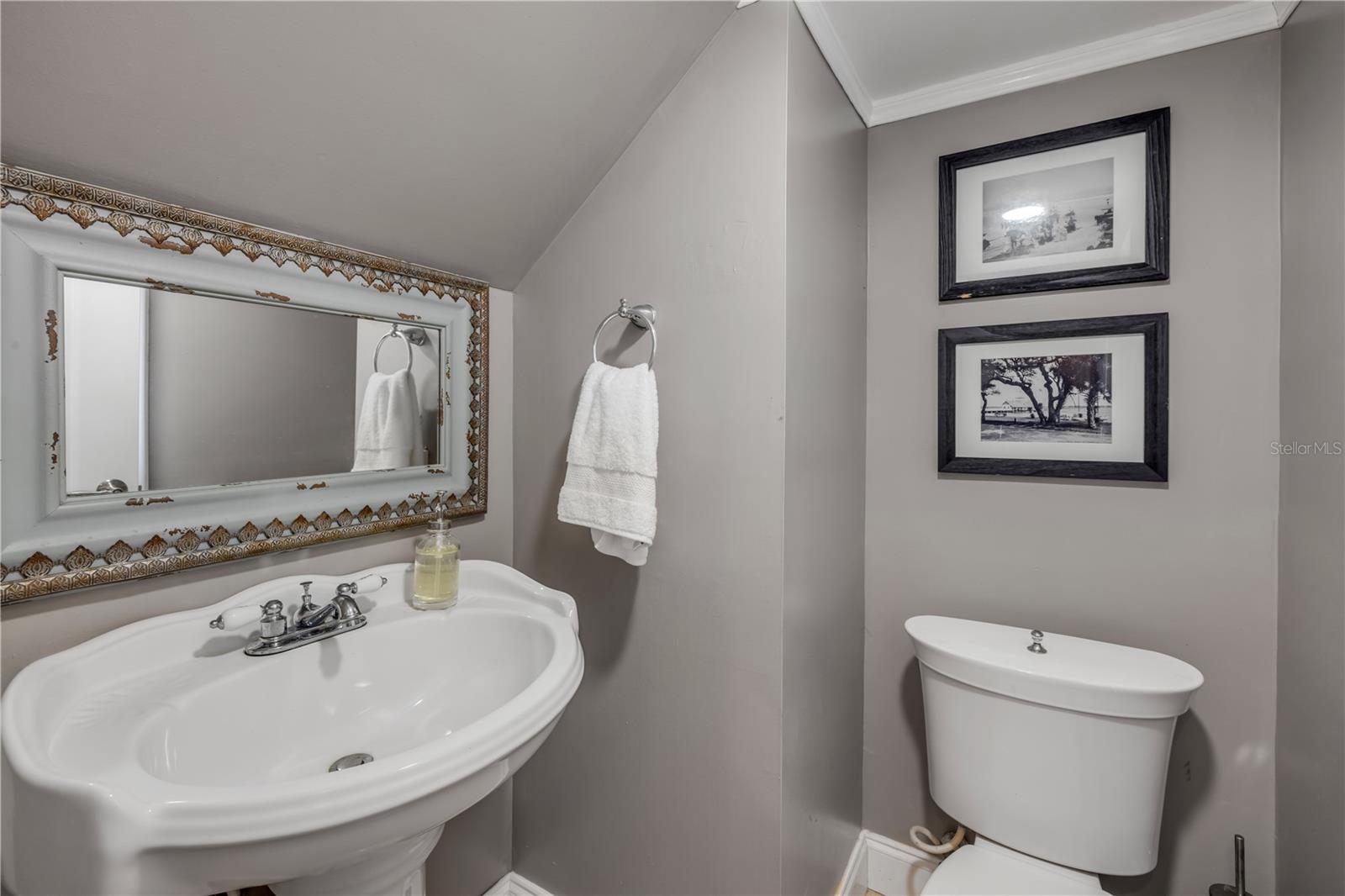 Image 39 of 97 For 319 Wisteria Road