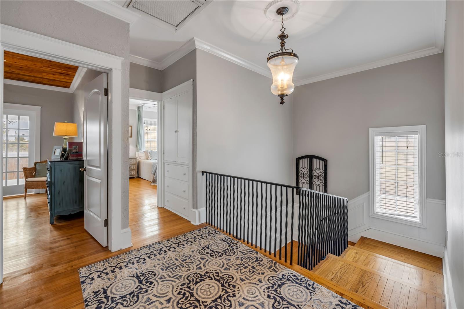 Image 40 of 97 For 319 Wisteria Road