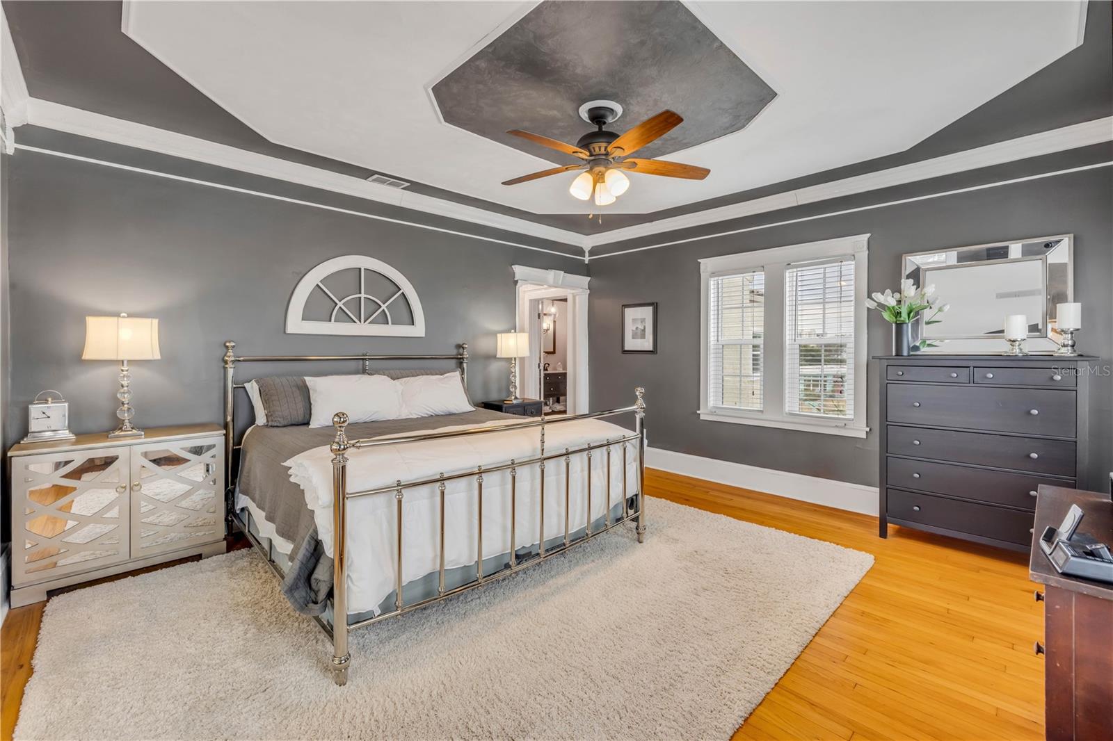 Image 44 of 97 For 319 Wisteria Road