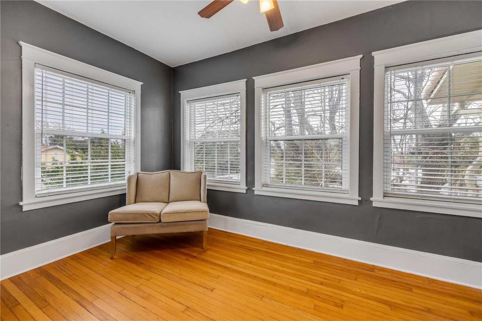 Image 46 of 97 For 319 Wisteria Road