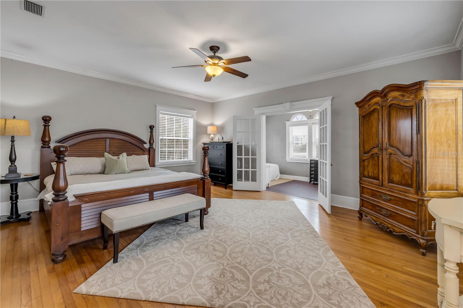 Image 51 of 97 For 319 Wisteria Road