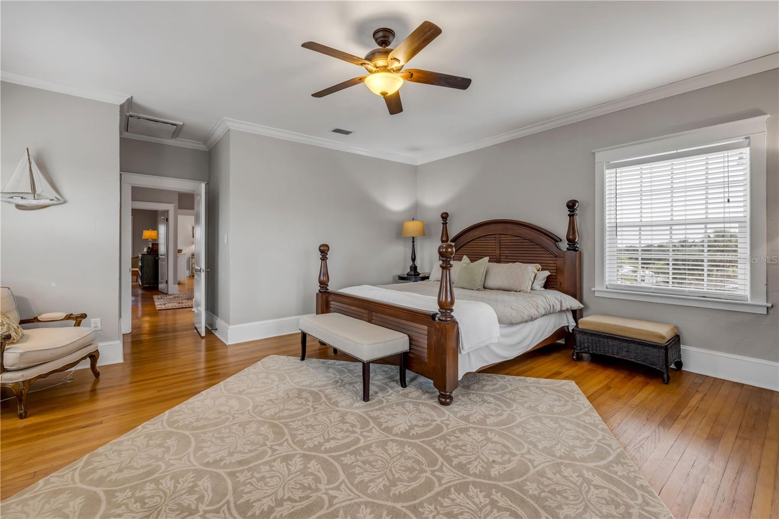 Image 52 of 97 For 319 Wisteria Road