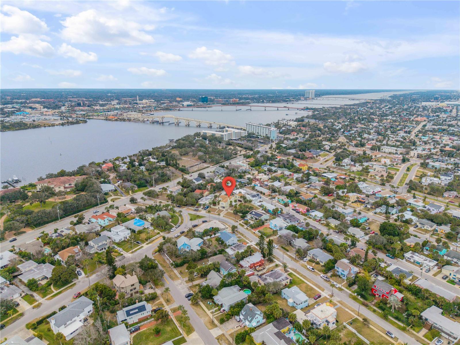 Image 68 of 97 For 319 Wisteria Road