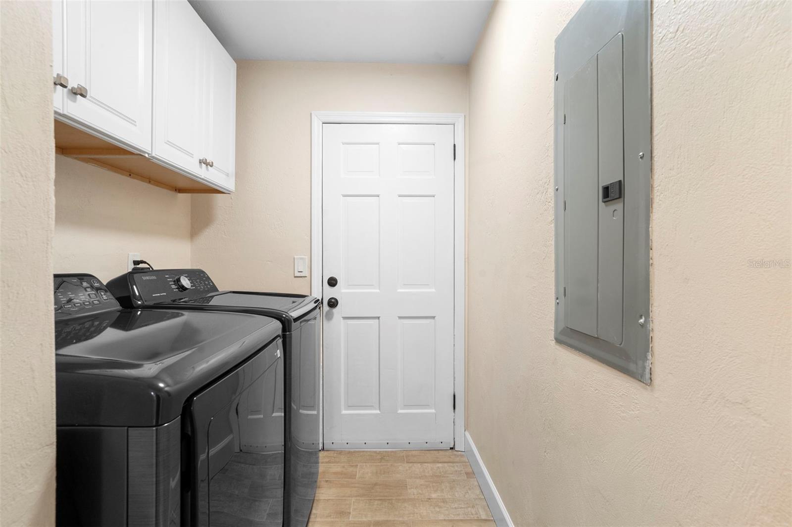 Image 24 of 42 For 813 Sugar House Drive