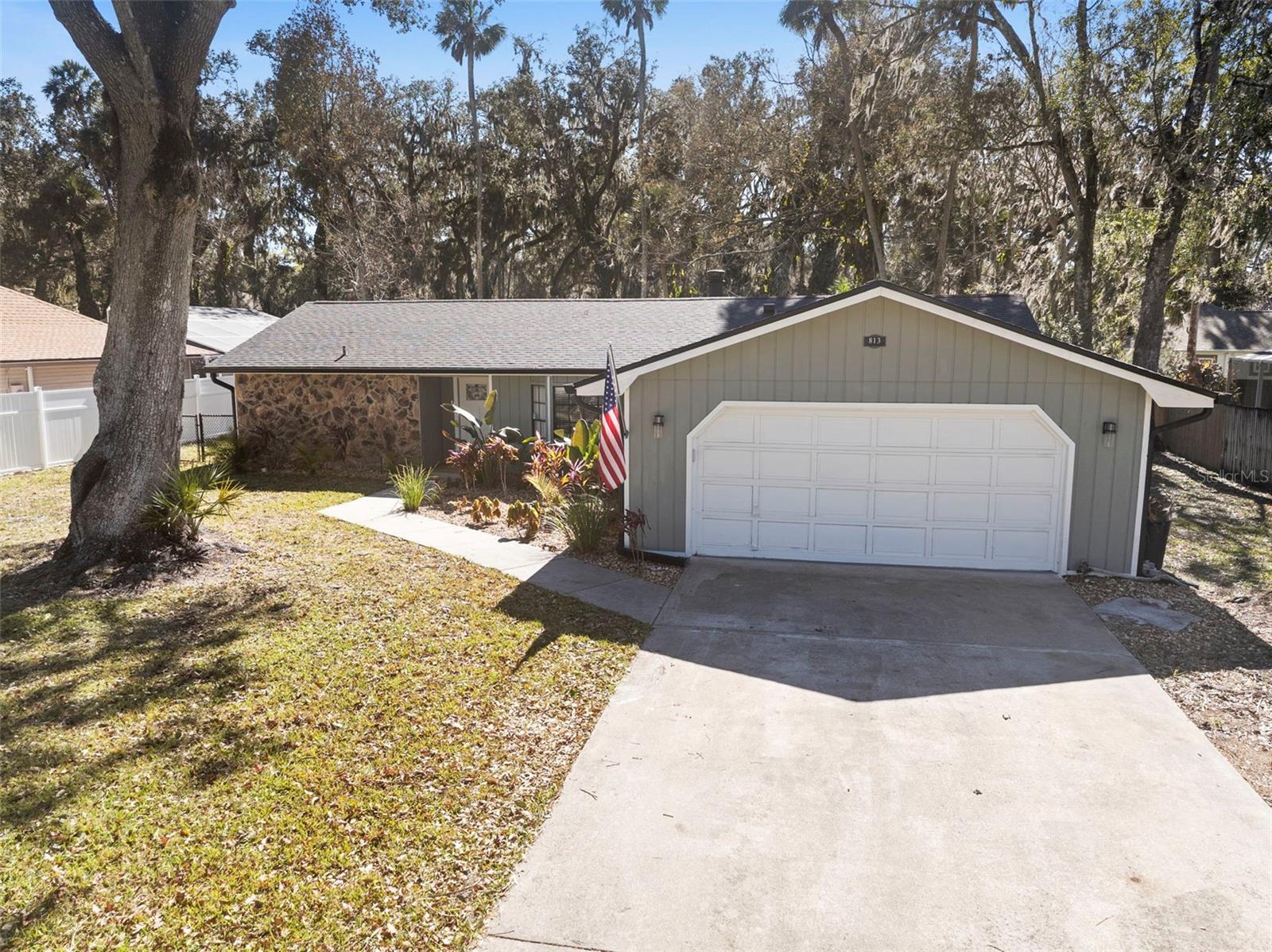 Image 4 of 42 For 813 Sugar House Drive