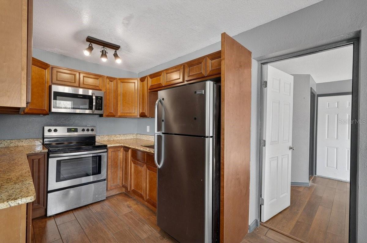 Image 13 of 53 For 493 Baltimore Drive