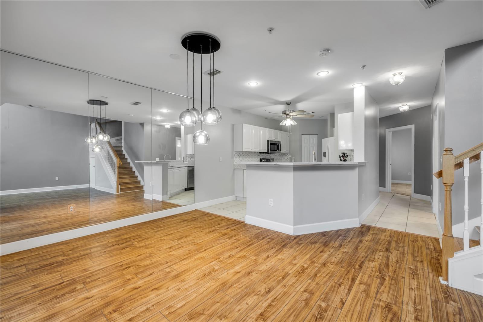 Image 4 of 67 For 415 Bouchelle Drive