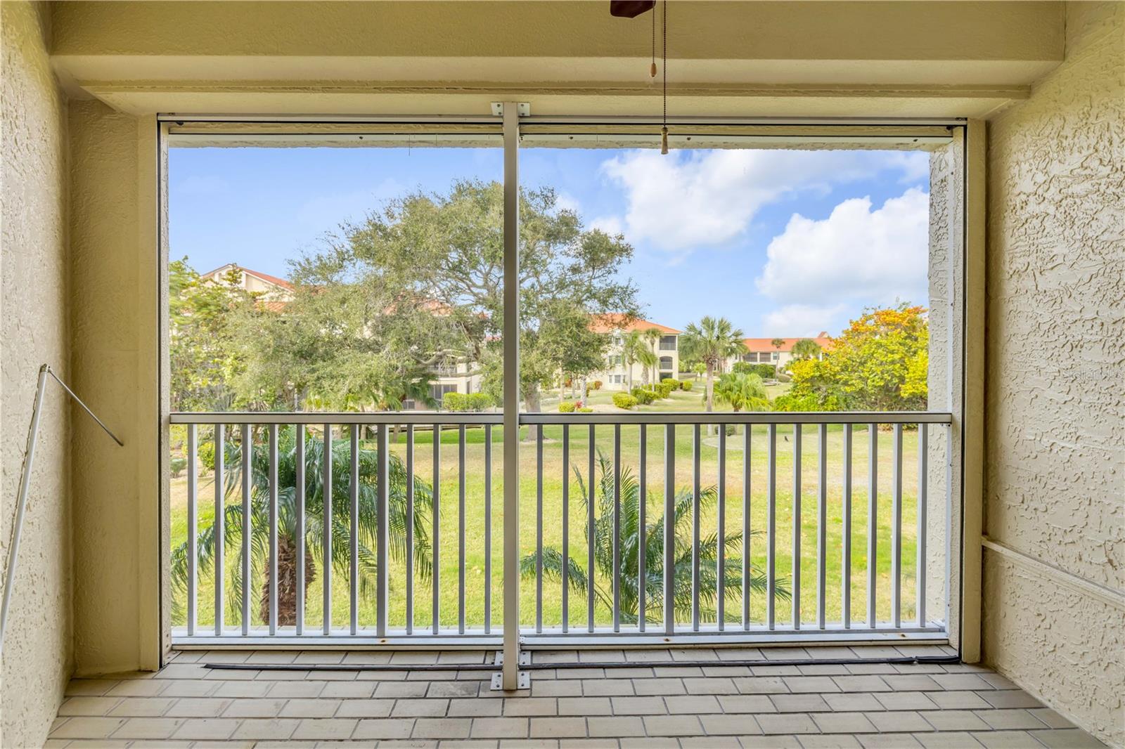 Image 7 of 67 For 415 Bouchelle Drive