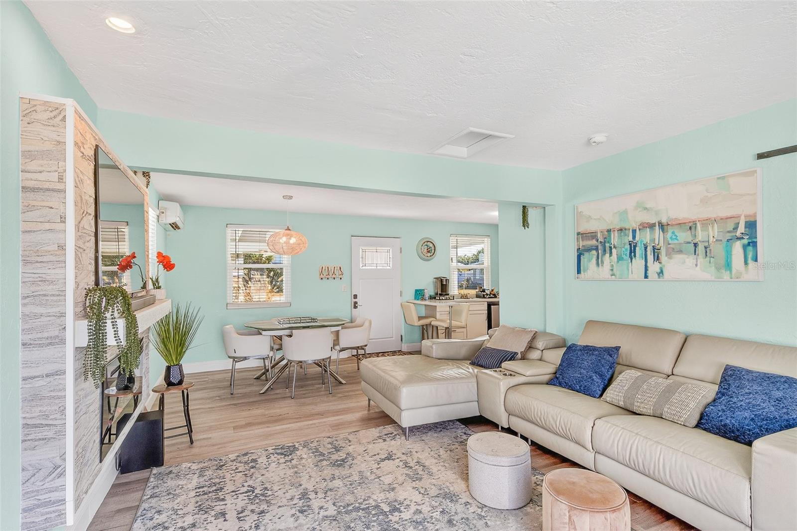 Image 15 of 42 For 7 River Drive