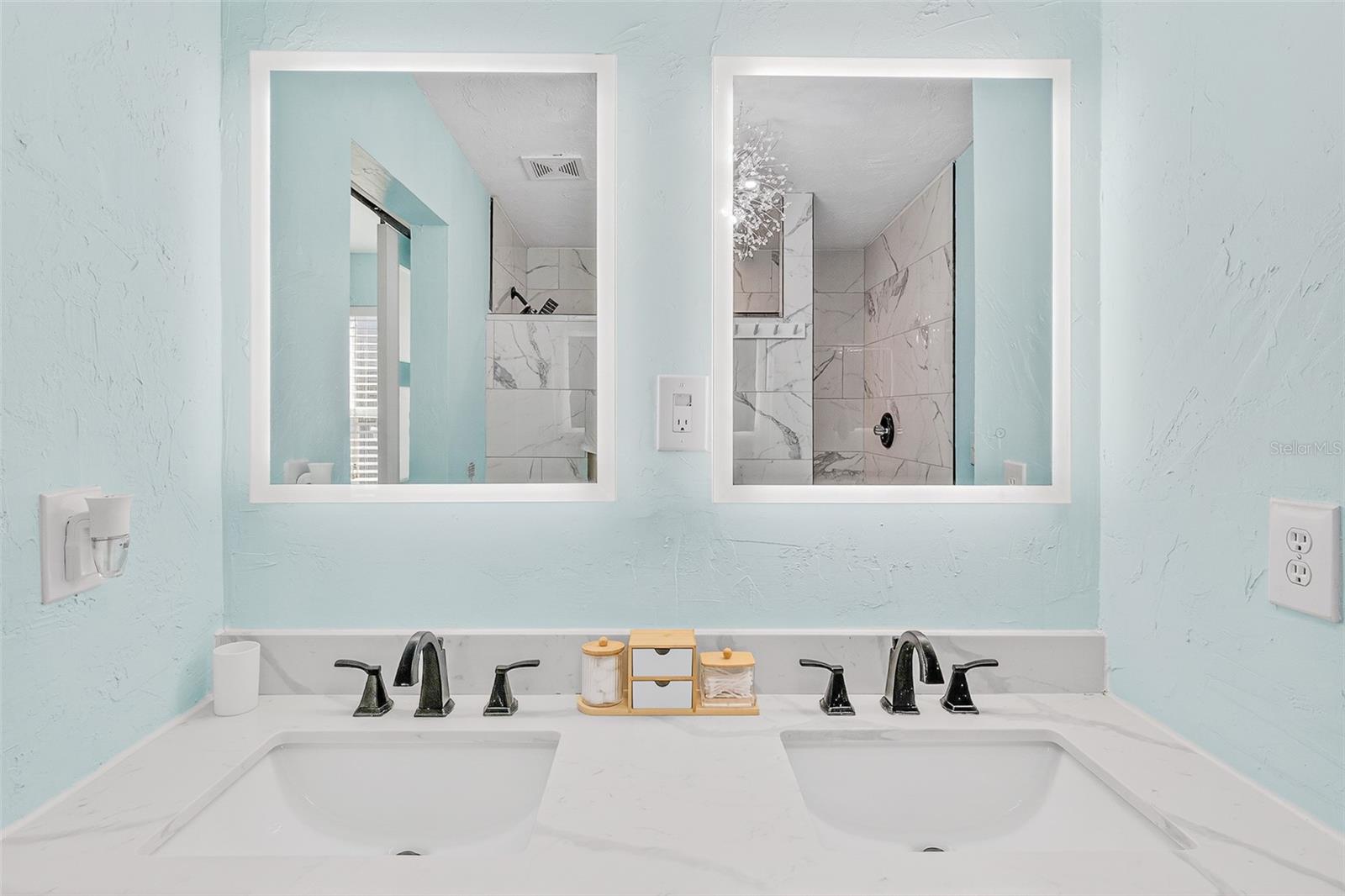 Image 25 of 42 For 7 River Drive