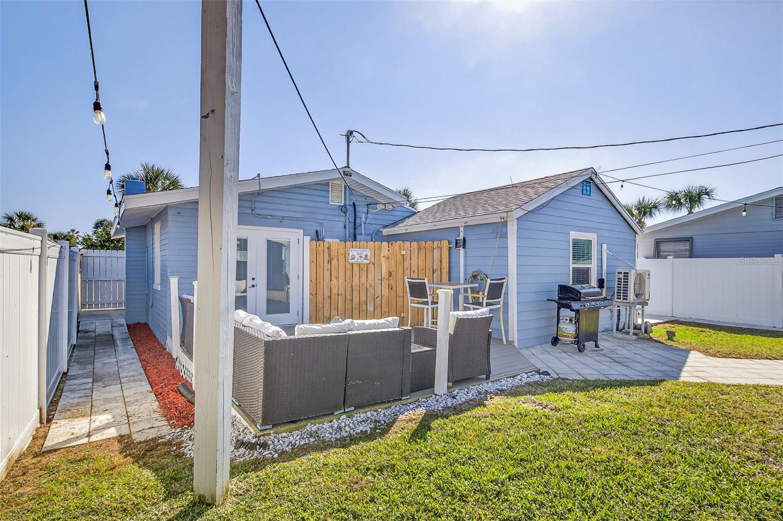 Image 31 of 42 For 7 River Drive