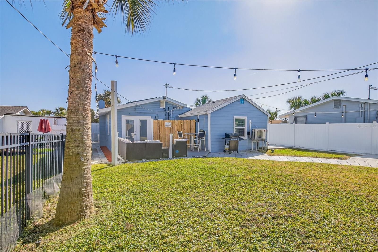 Image 32 of 42 For 7 River Drive