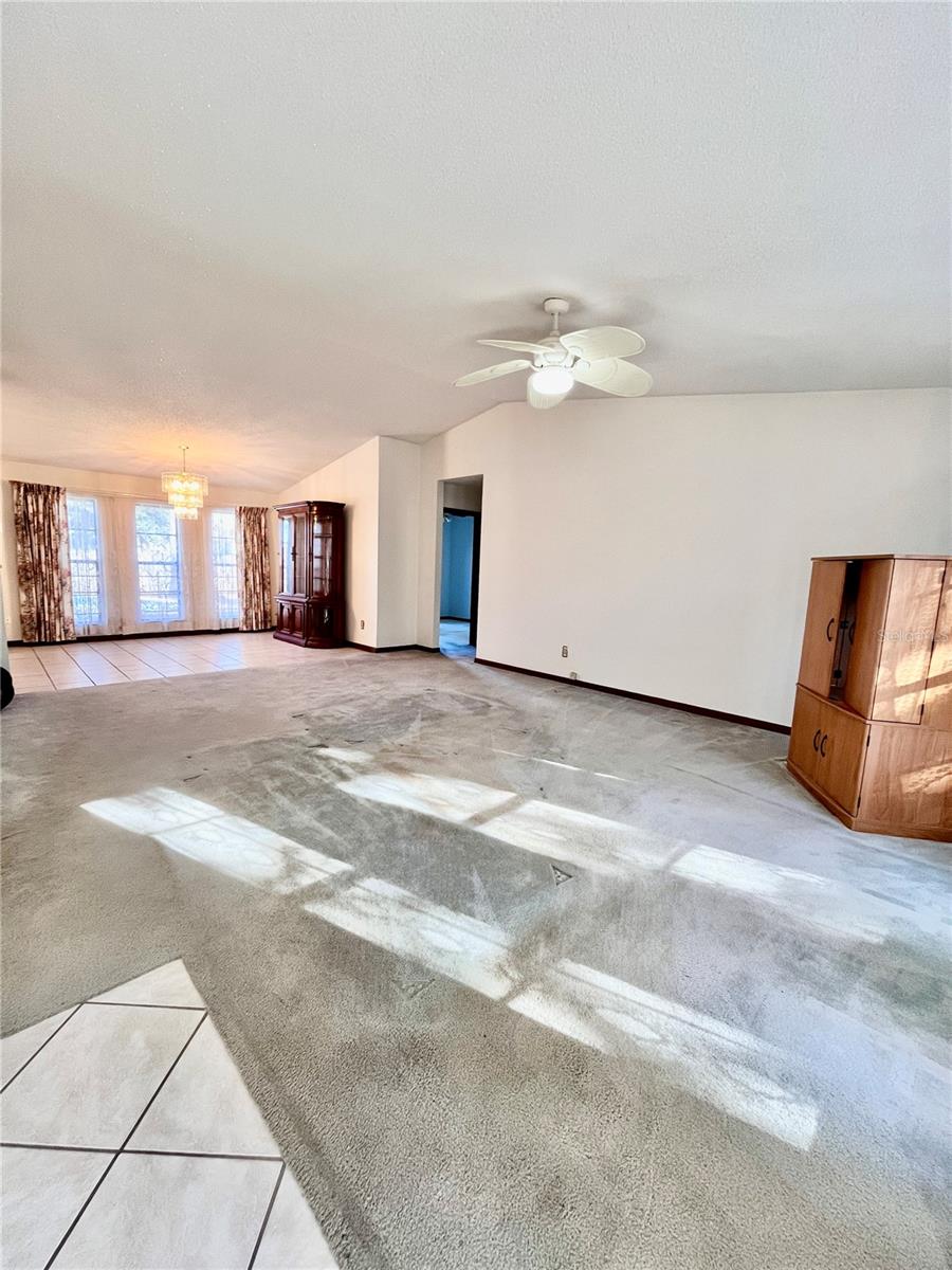 Image 4 of 9 For 3215 Victory Palm Drive