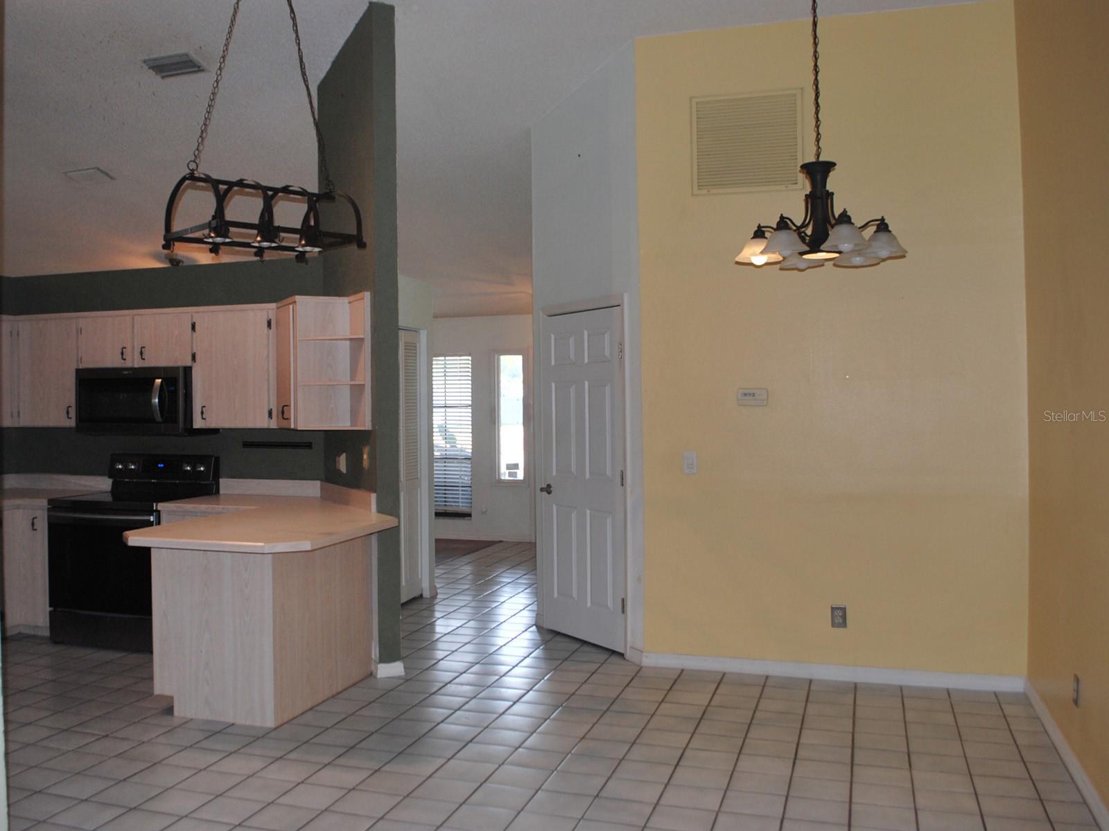 Image 10 of 29 For 2213 Pine Tree Drive