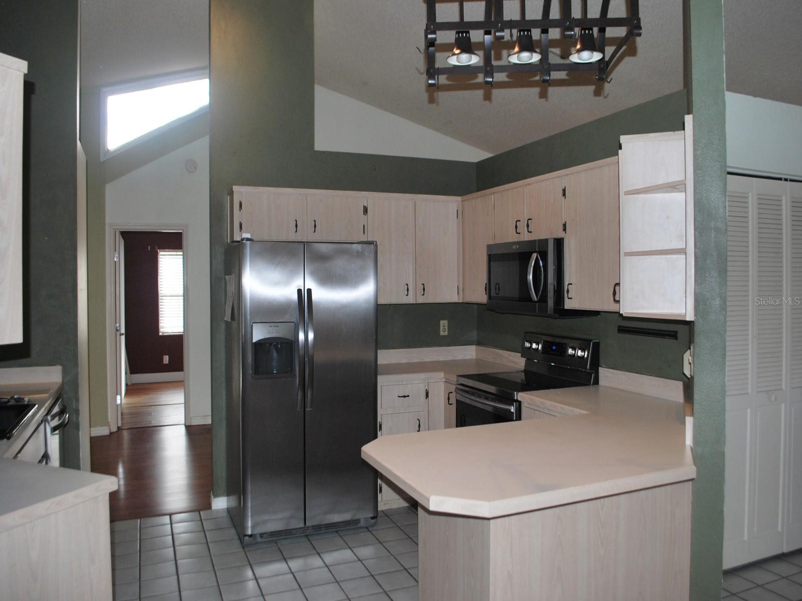 Image 11 of 29 For 2213 Pine Tree Drive