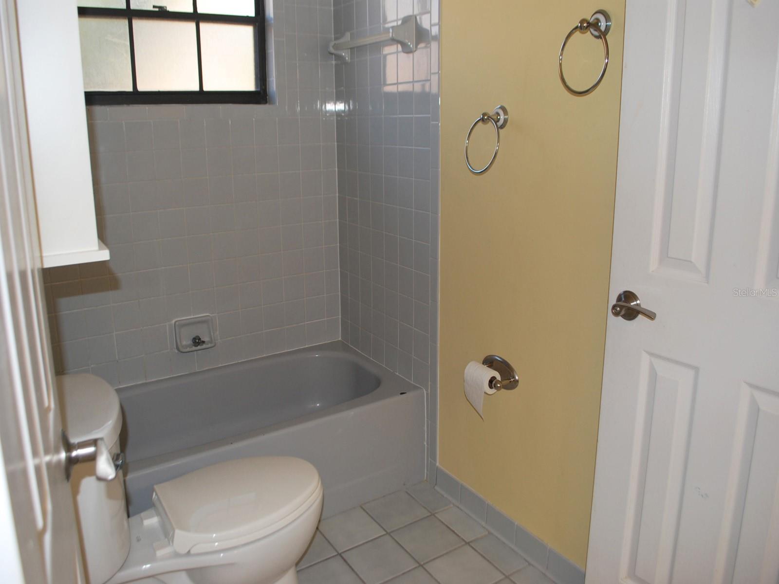 Image 22 of 29 For 2213 Pine Tree Drive