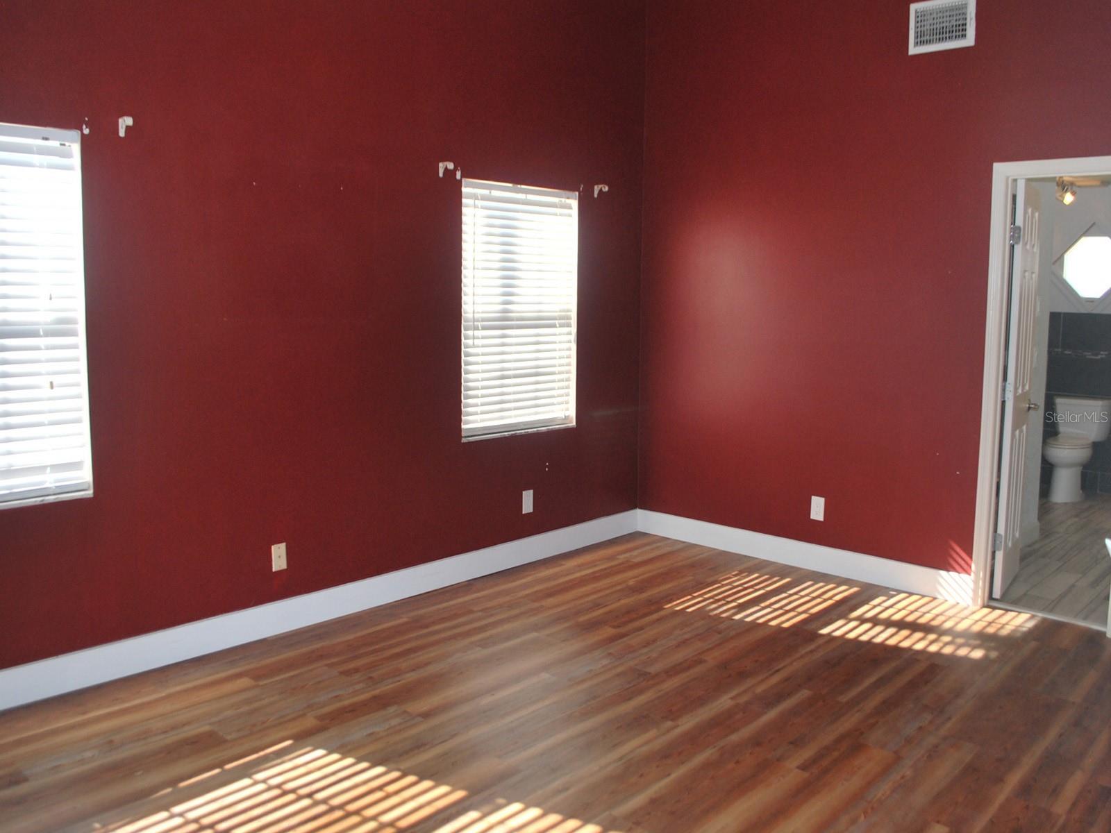 Image 26 of 29 For 2213 Pine Tree Drive