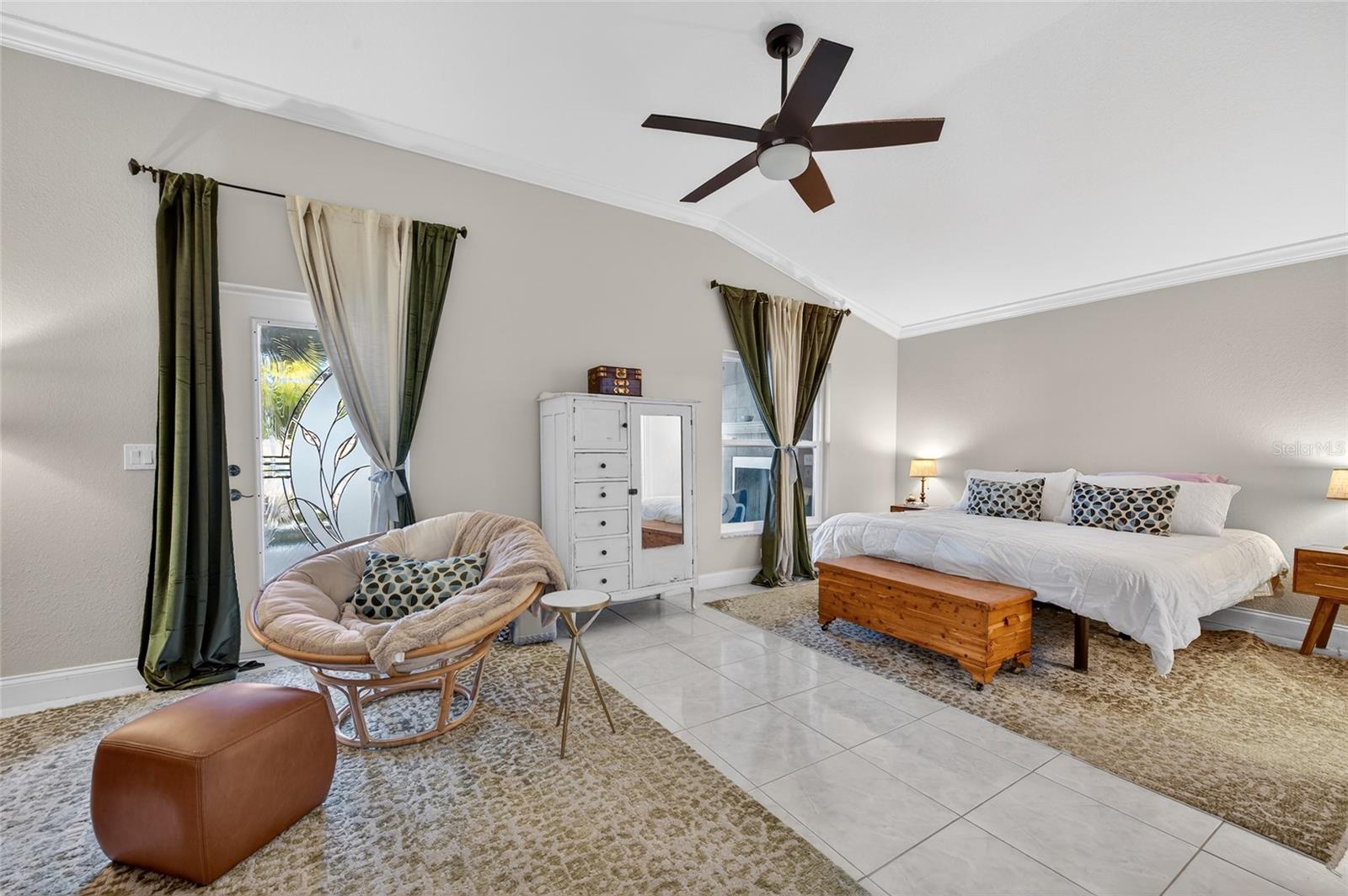 Image 23 of 39 For 1864 Orange Tree Drive