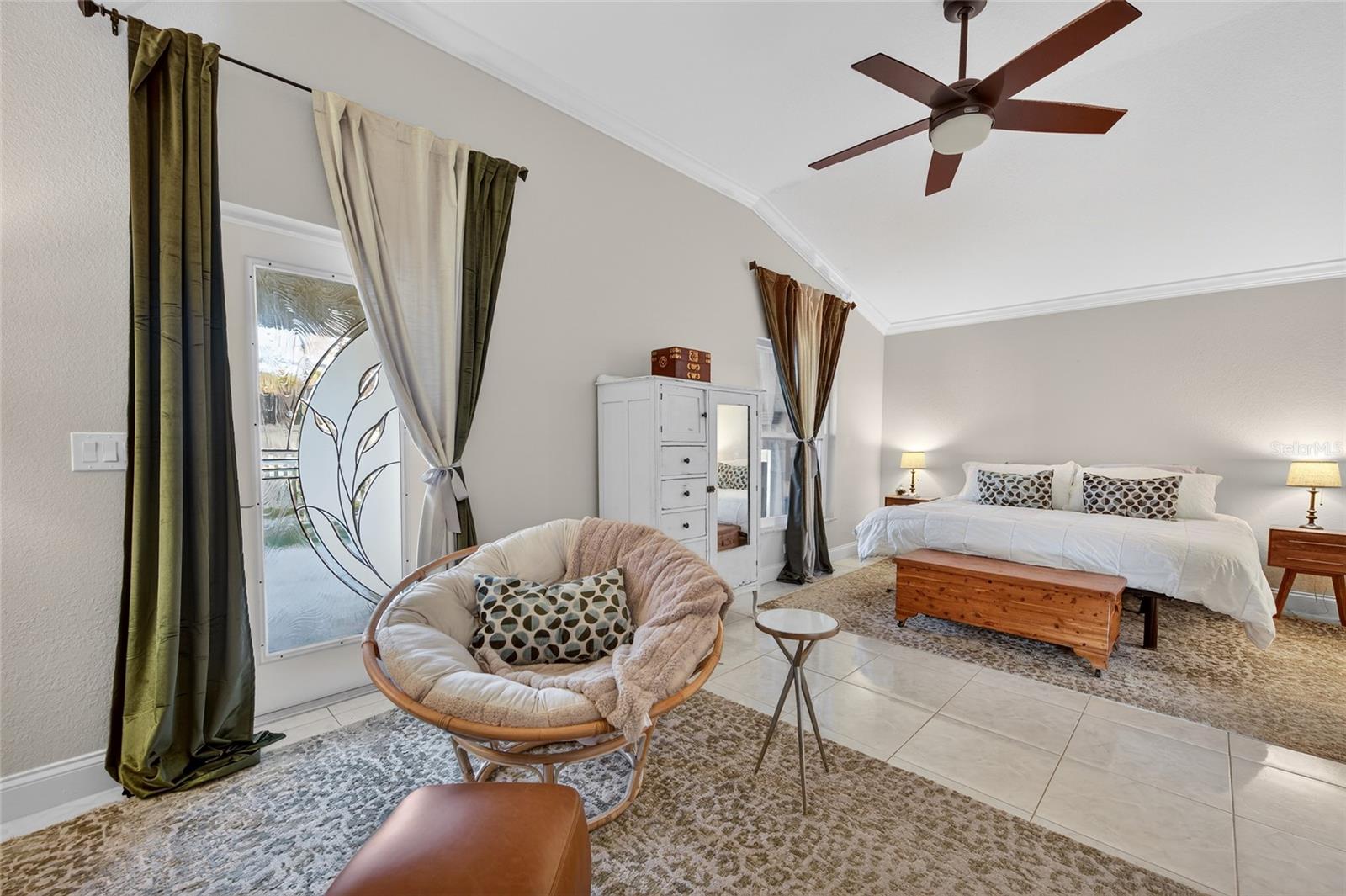 Image 24 of 39 For 1864 Orange Tree Drive