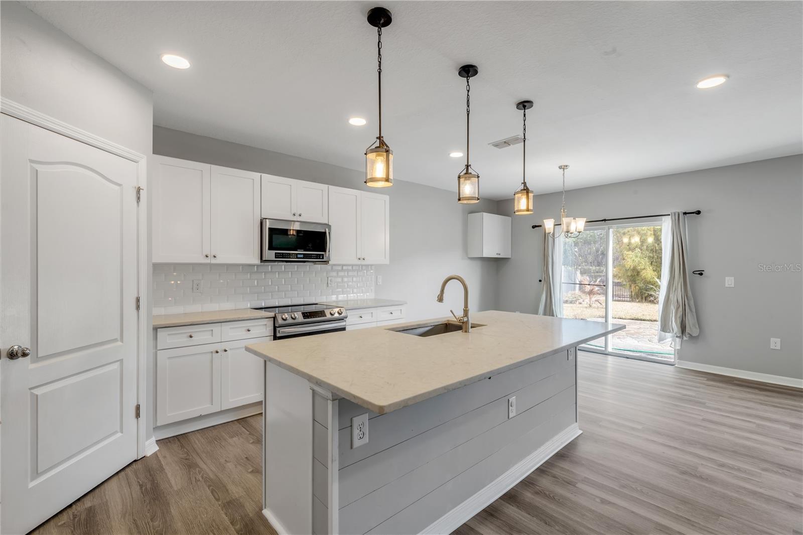 Image 17 of 77 For 5215 Bear Corn Run