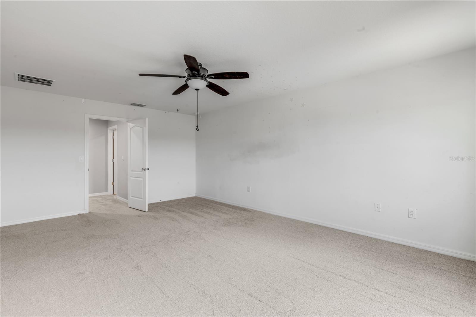 Image 38 of 77 For 5215 Bear Corn Run