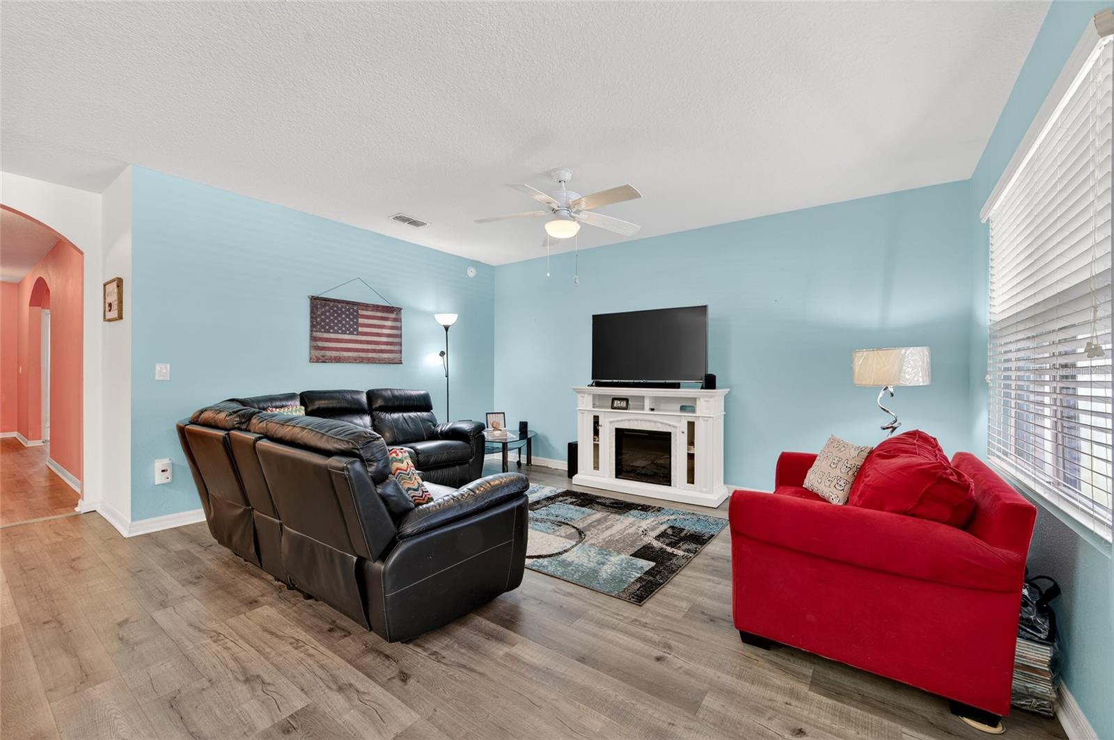 Image 9 of 29 For 113 Fishermans Cove Drive