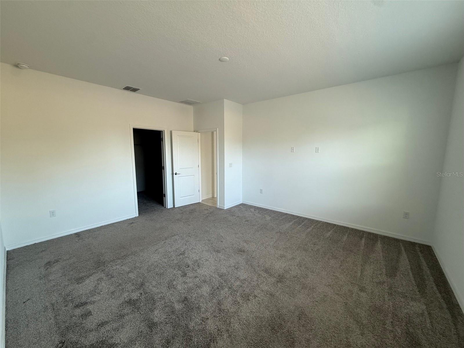 Image 5 of 14 For 5198 Hophorn Drive