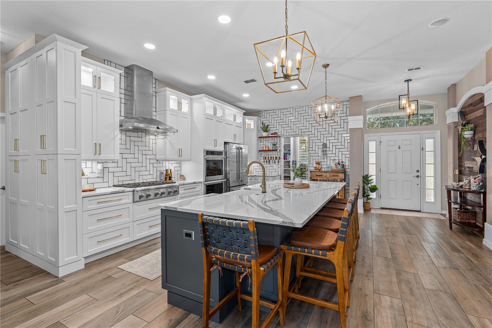 Image 18 of 76 For 5931 Broken Bow Lane