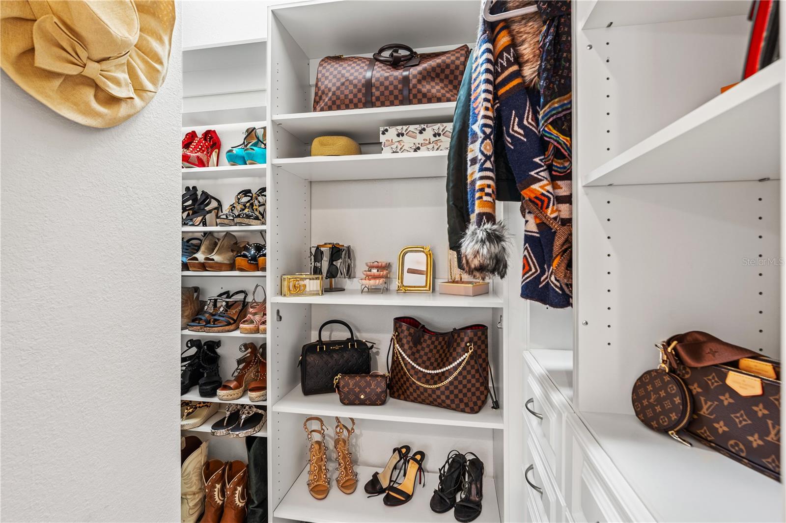 Image 41 of 76 For 5931 Broken Bow Lane