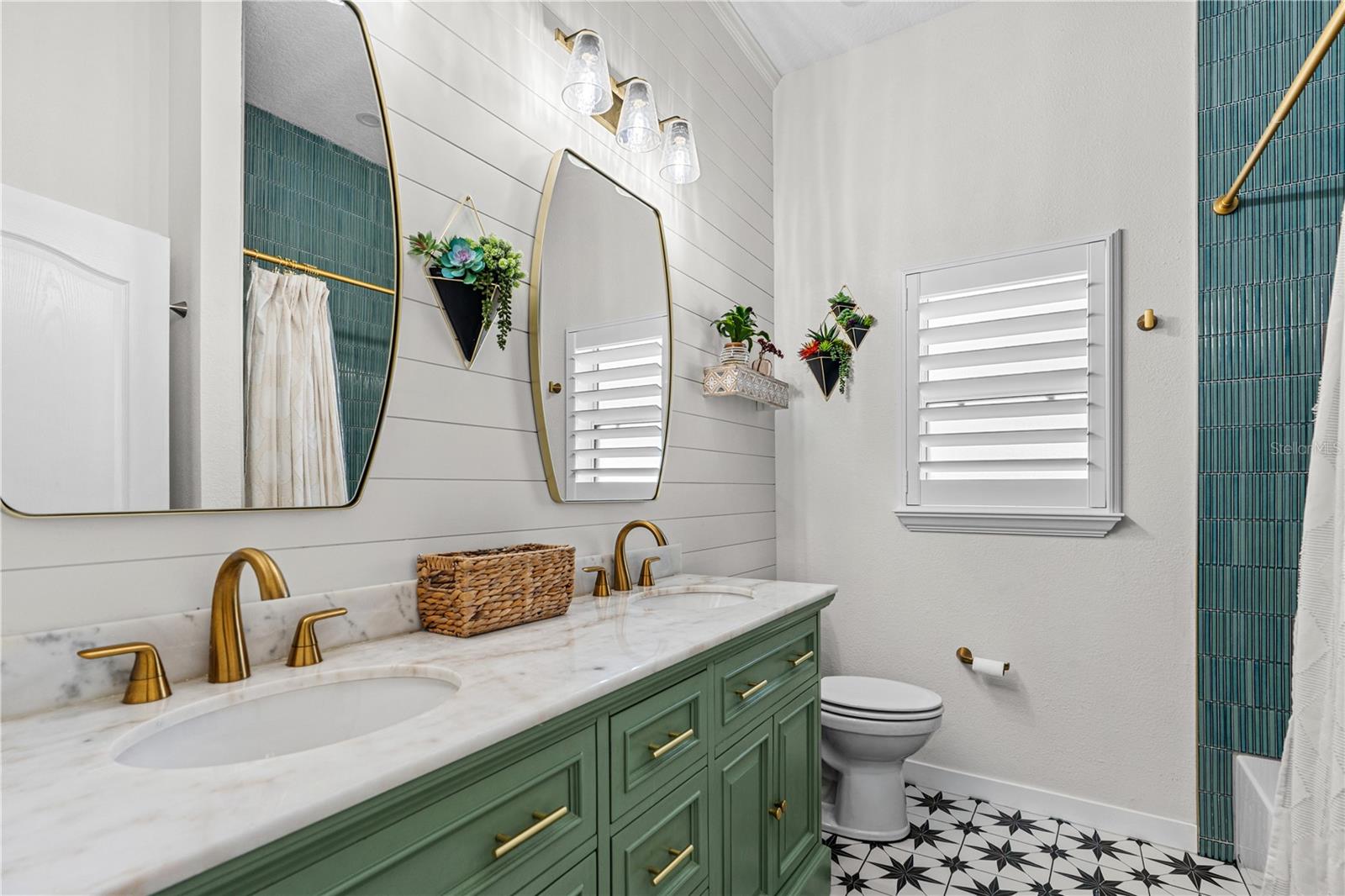 Image 53 of 76 For 5931 Broken Bow Lane