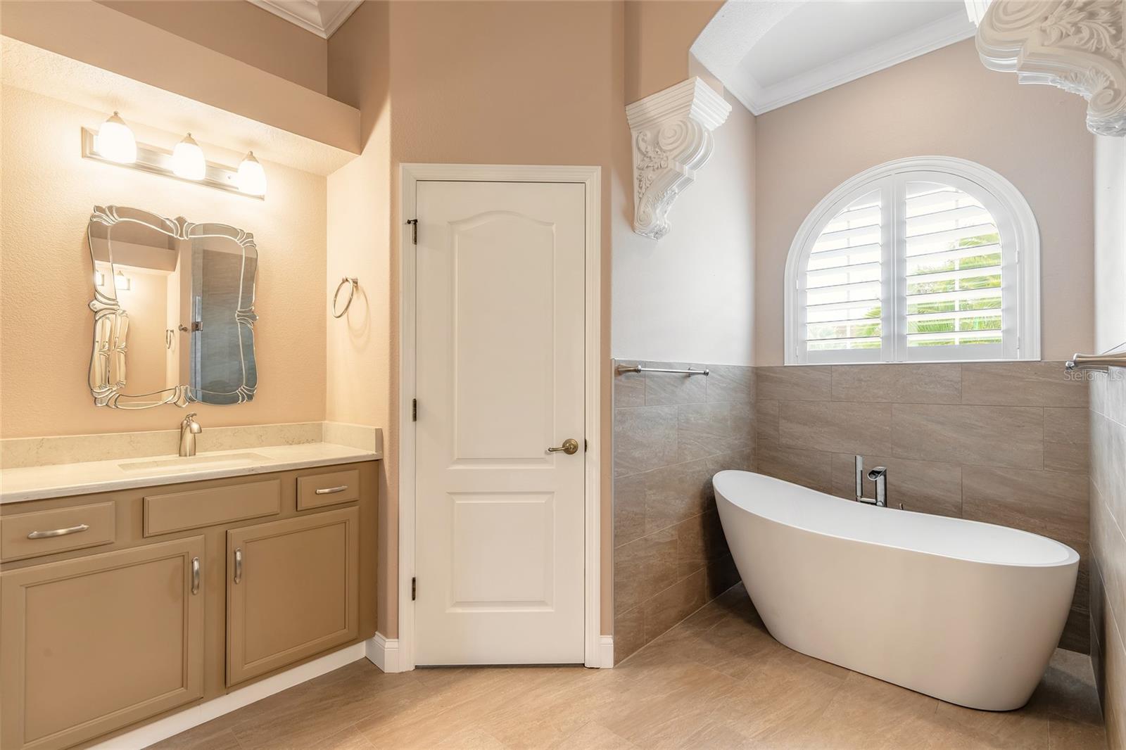 Image 20 of 55 For 3343 Locanda Circle