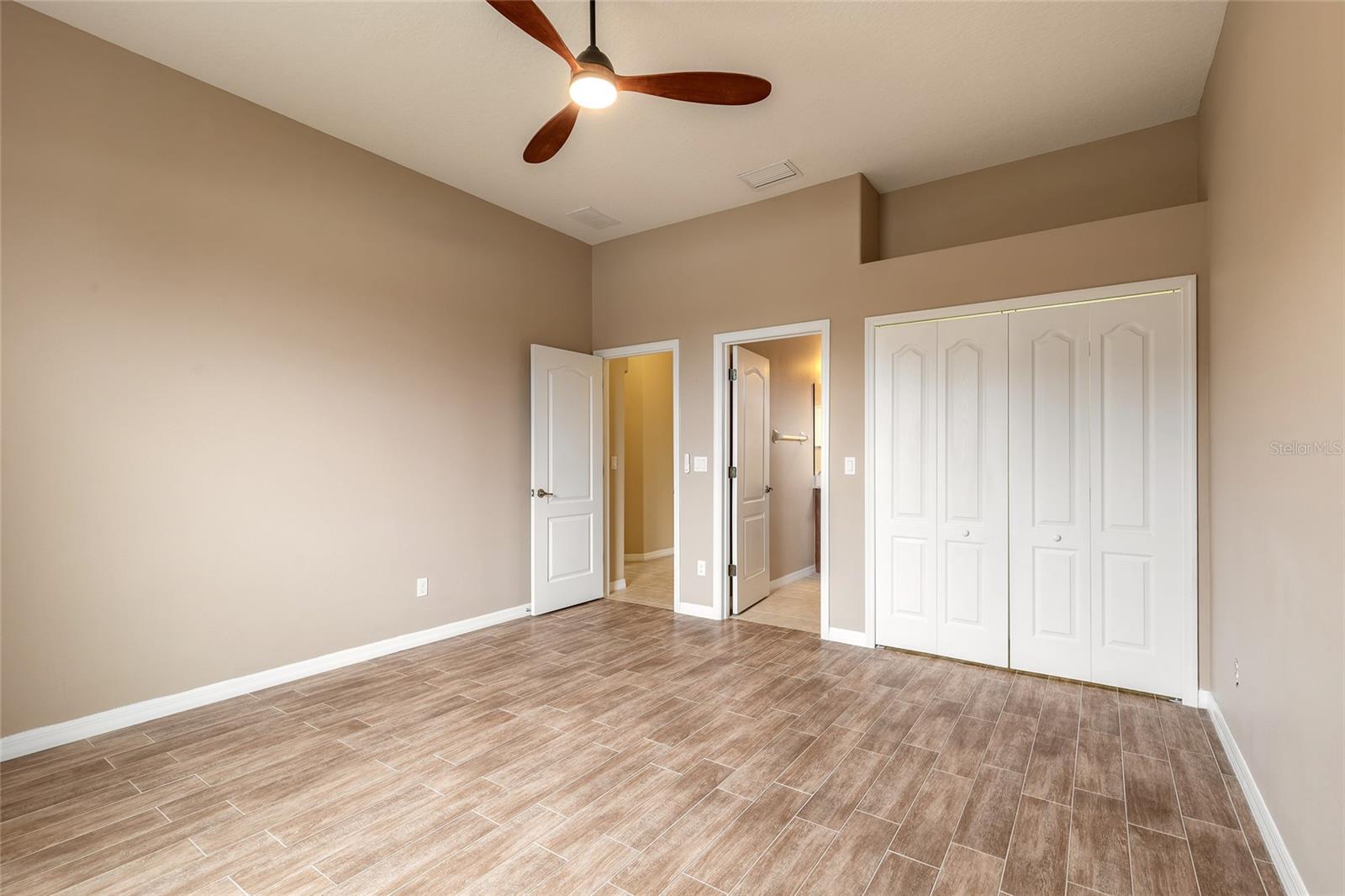 Image 25 of 55 For 3343 Locanda Circle