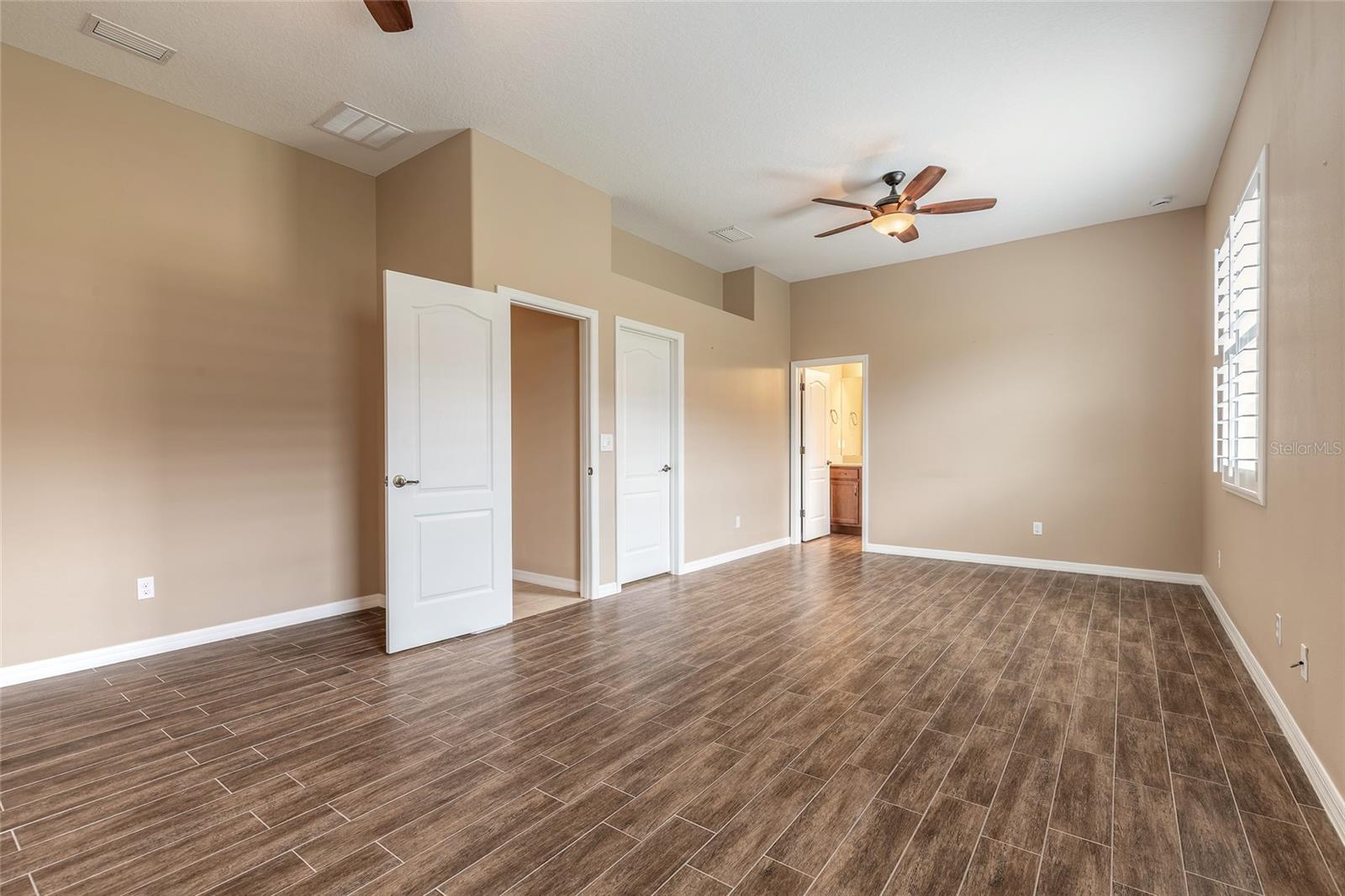 Image 28 of 55 For 3343 Locanda Circle