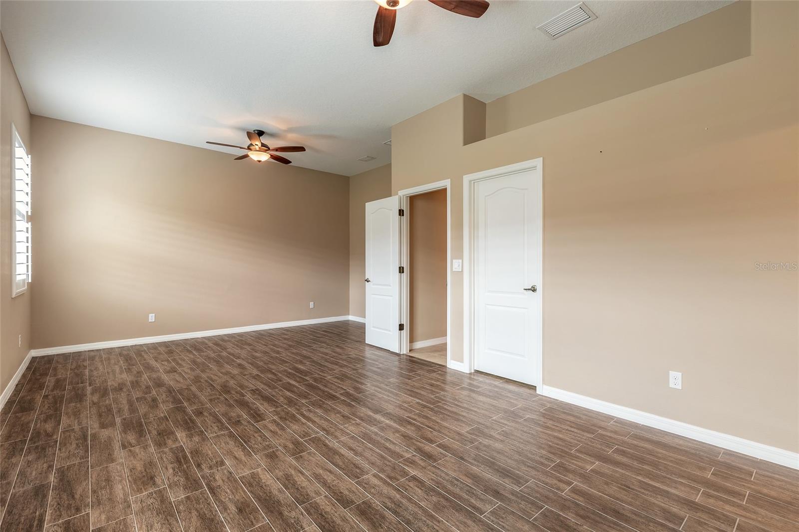 Image 30 of 55 For 3343 Locanda Circle