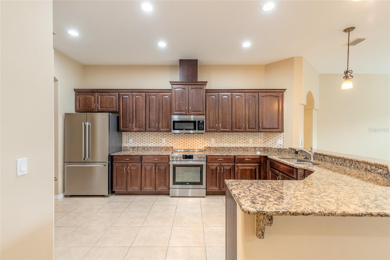 Image 4 of 55 For 3343 Locanda Circle