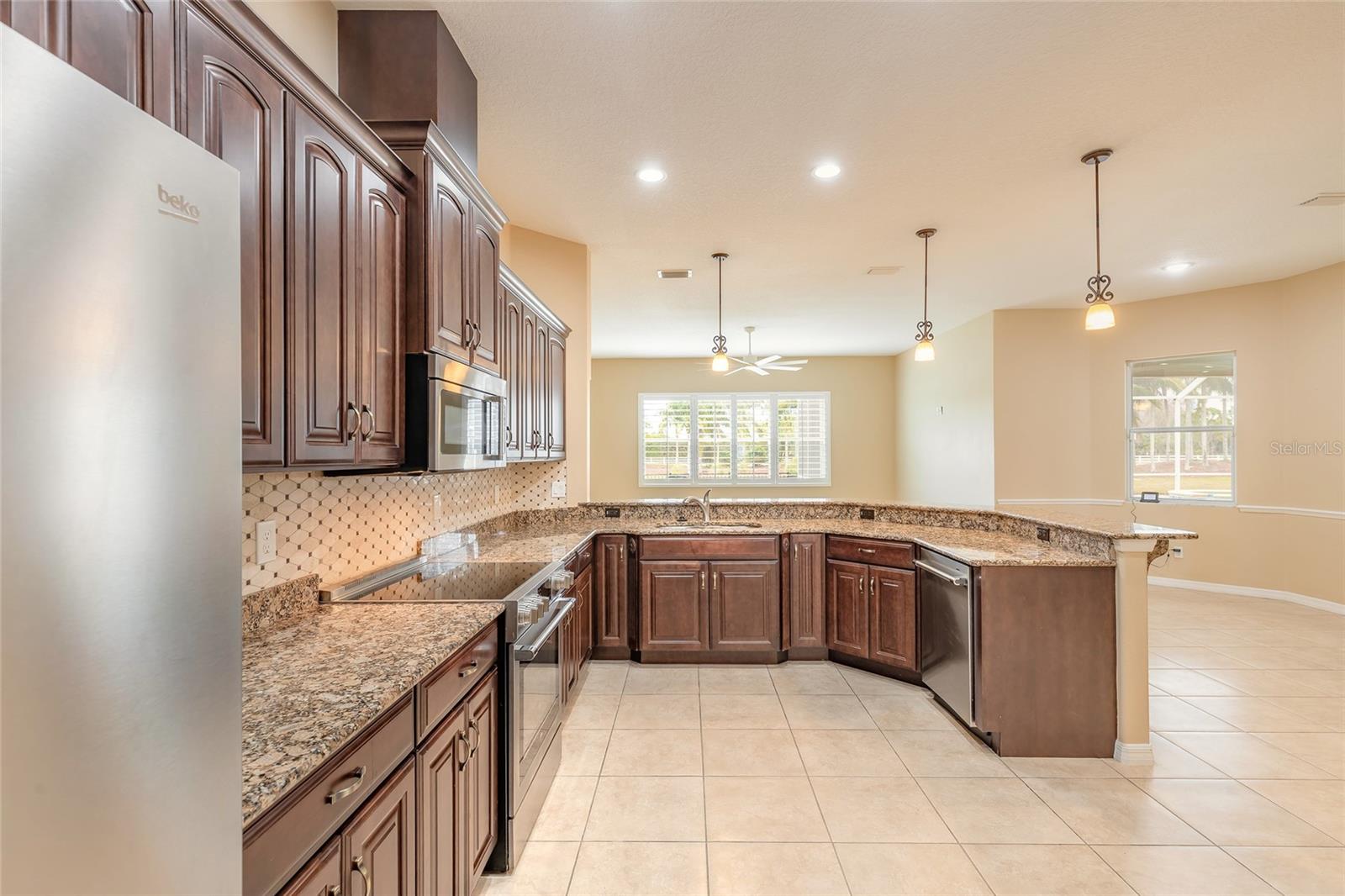 Image 5 of 55 For 3343 Locanda Circle