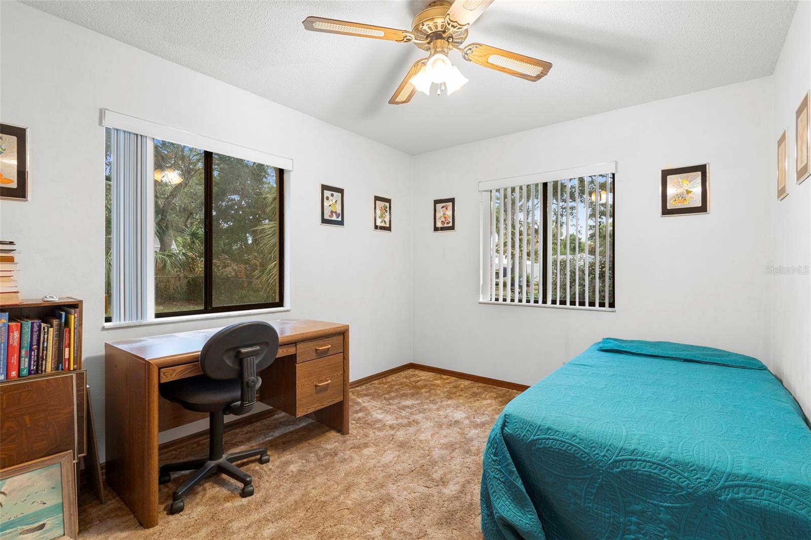 Image 27 of 41 For 646 Yupon Avenue