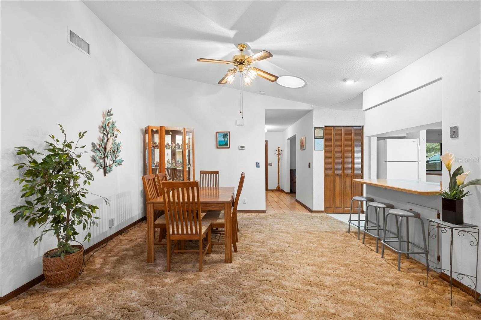 Image 5 of 41 For 646 Yupon Avenue