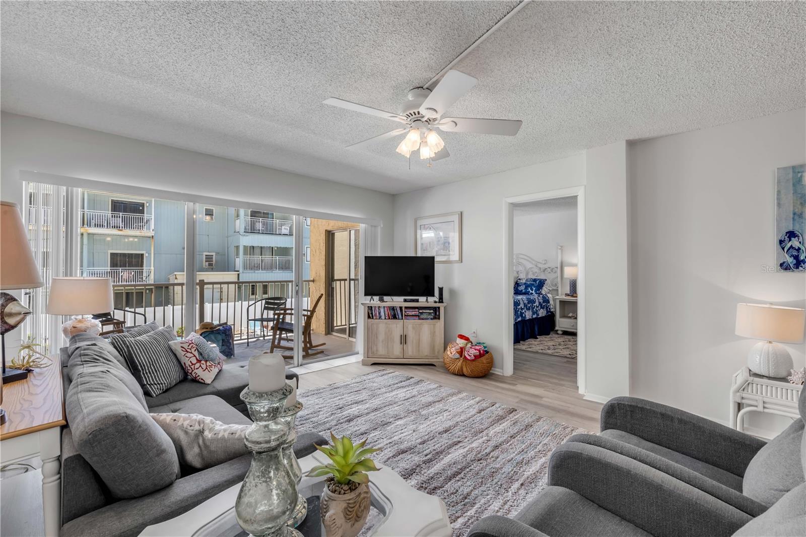 Image 21 of 45 For 3501 Atlantic Avenue 2060