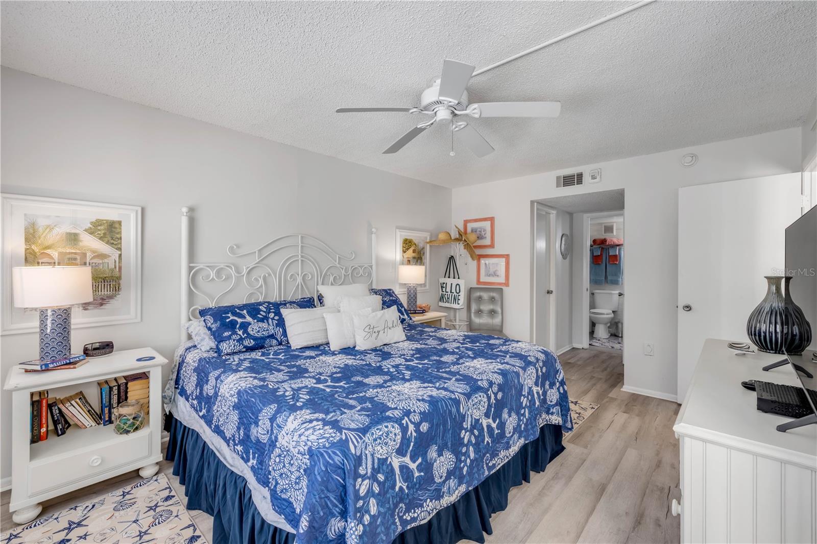 Image 25 of 45 For 3501 Atlantic Avenue 2060