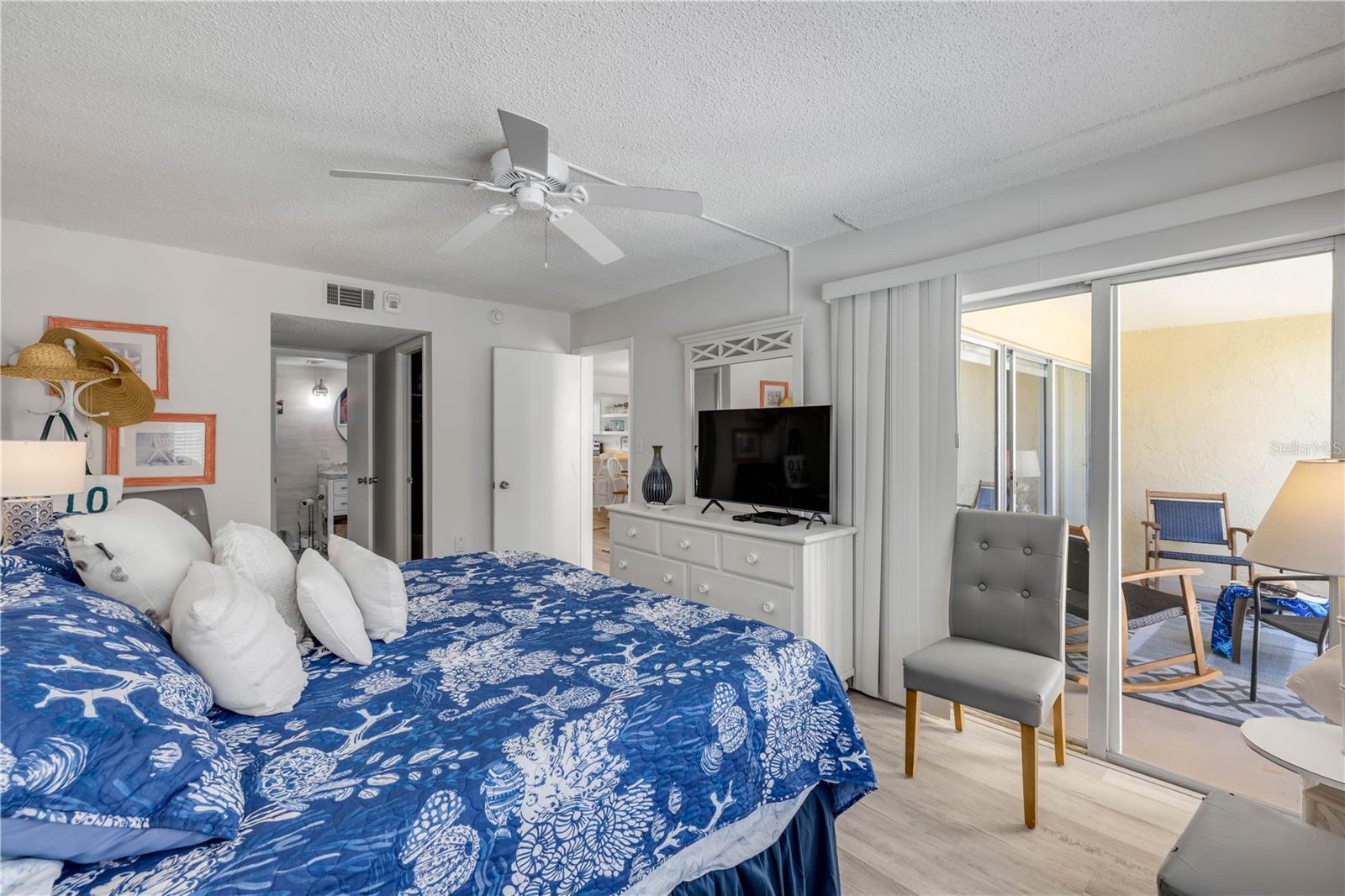 Image 26 of 45 For 3501 Atlantic Avenue 2060