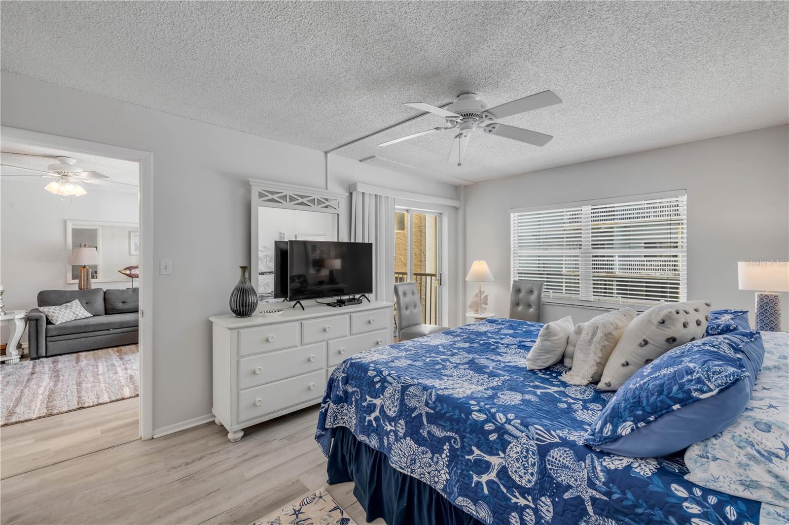 Image 27 of 45 For 3501 Atlantic Avenue 2060