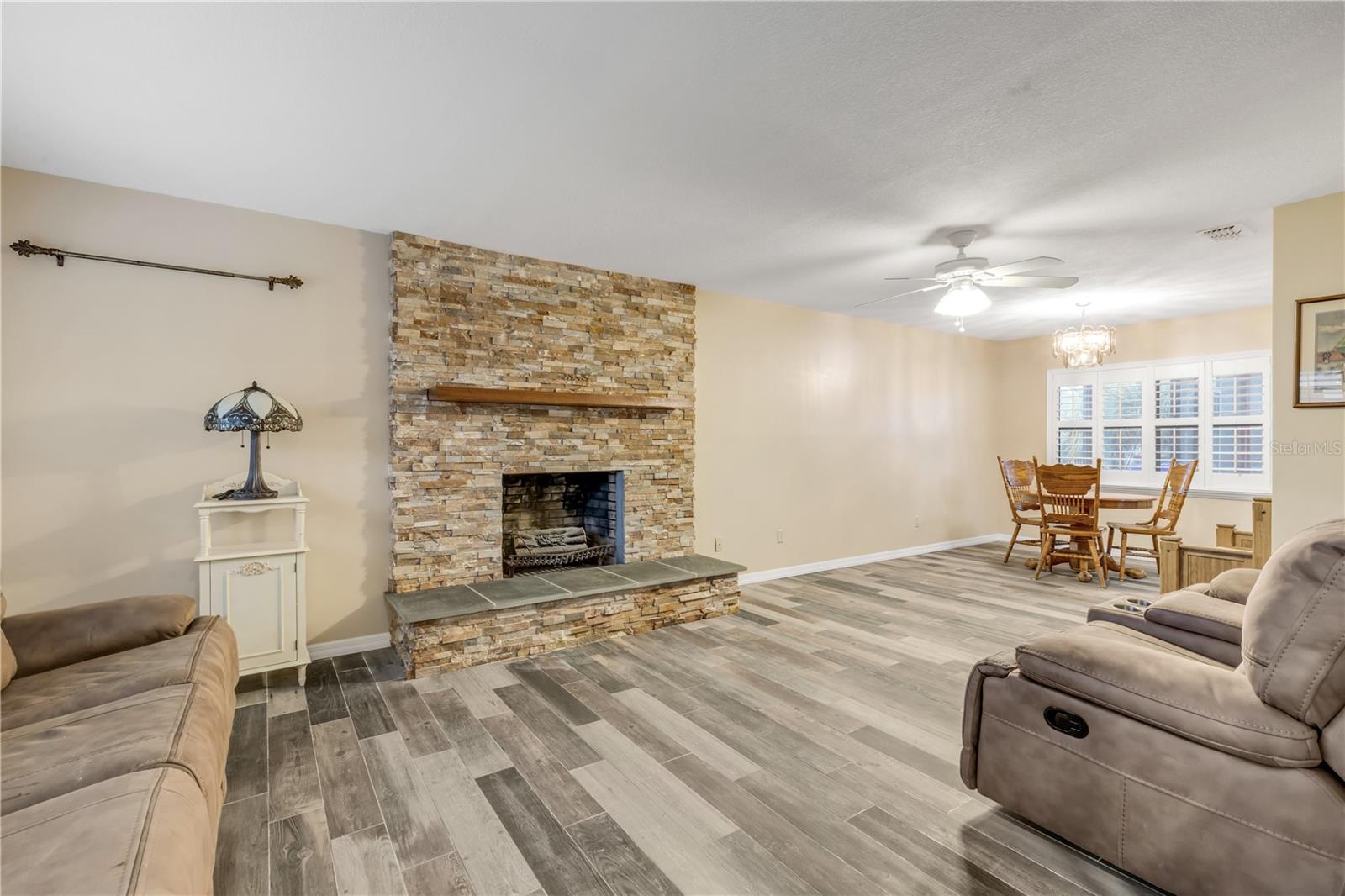 Image 16 of 70 For 602 23rd Street