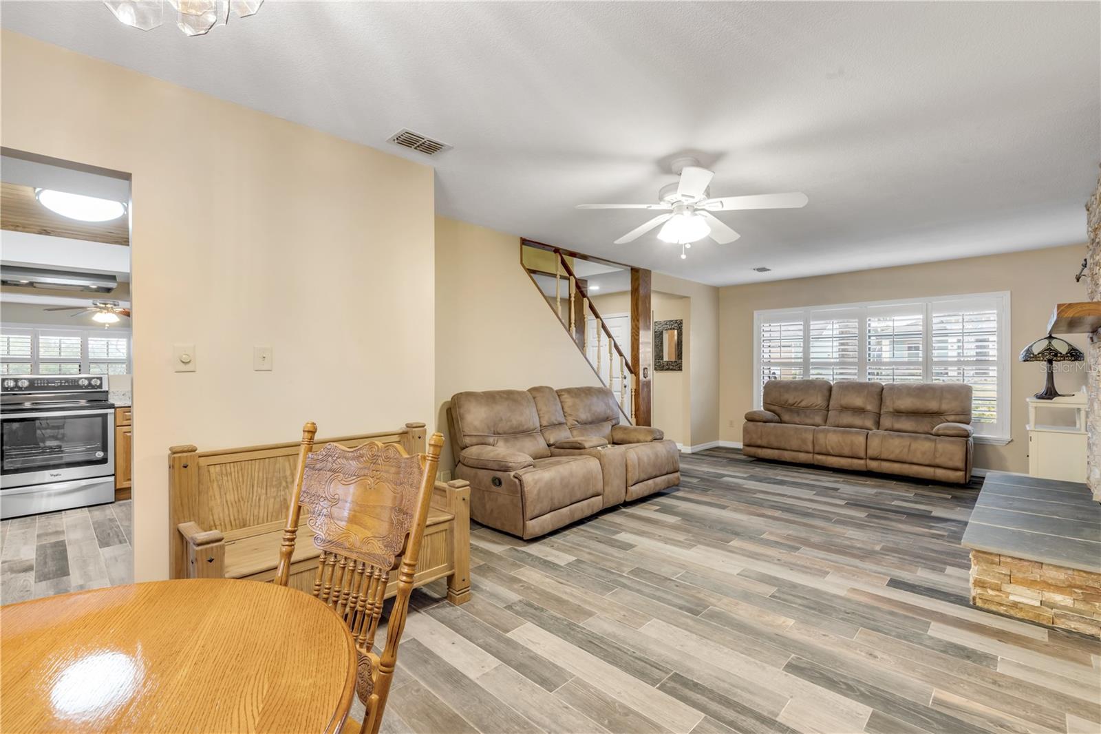 Image 23 of 70 For 602 23rd Street