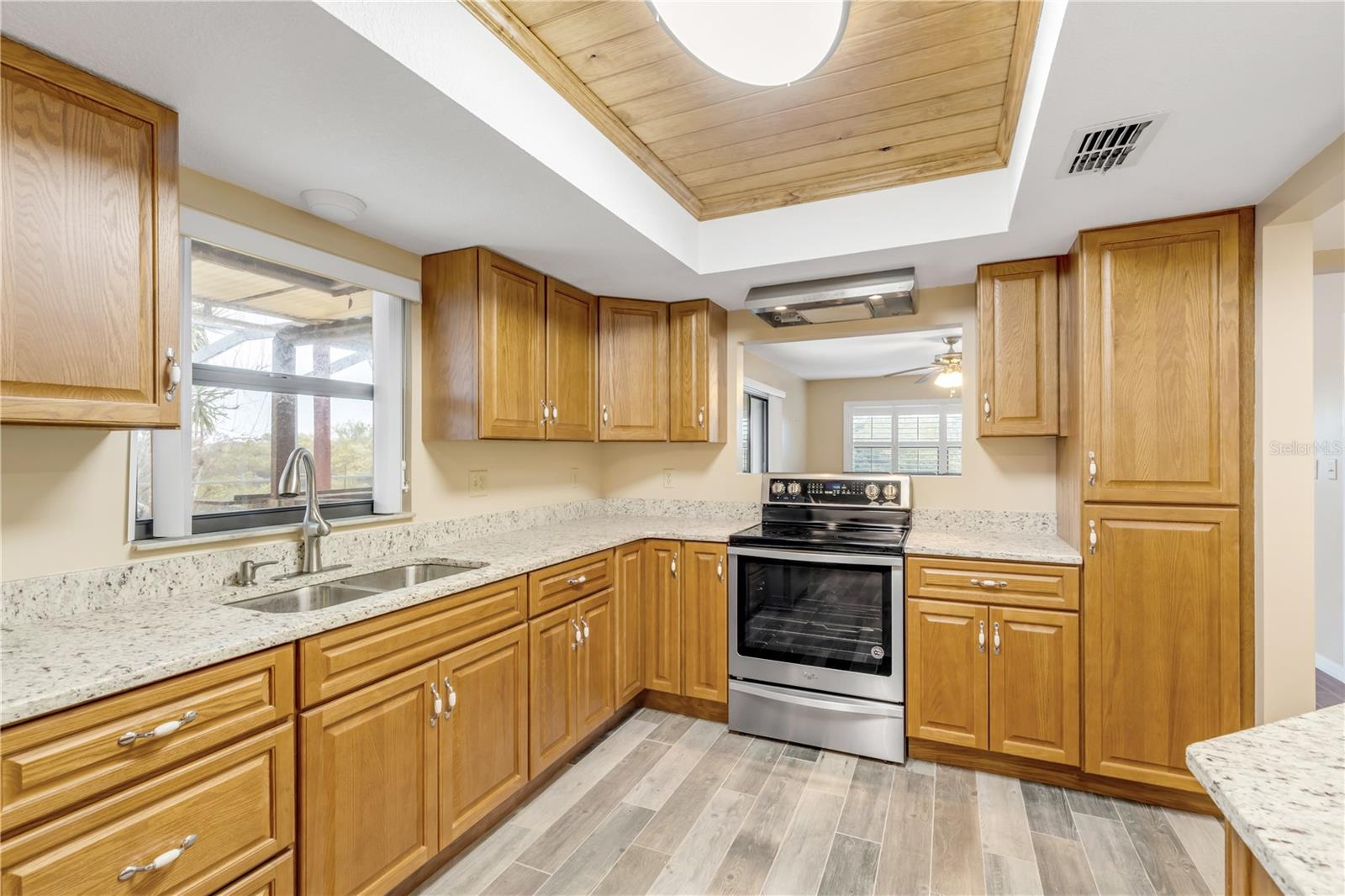 Image 25 of 70 For 602 23rd Street