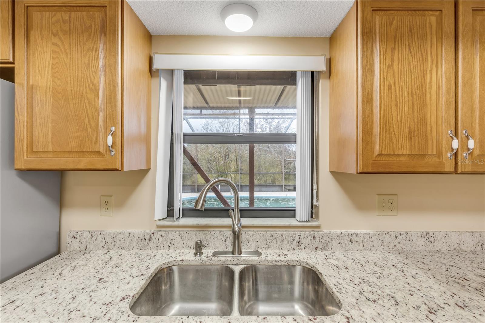 Image 26 of 70 For 602 23rd Street